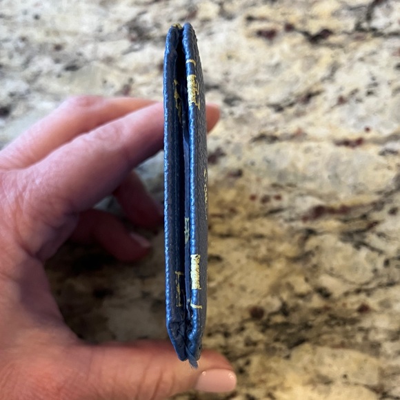 Dooney & Bourke DB Monogram Blue Leather ID Holder Card Case Yellow Monogram - Picture 3 of 4